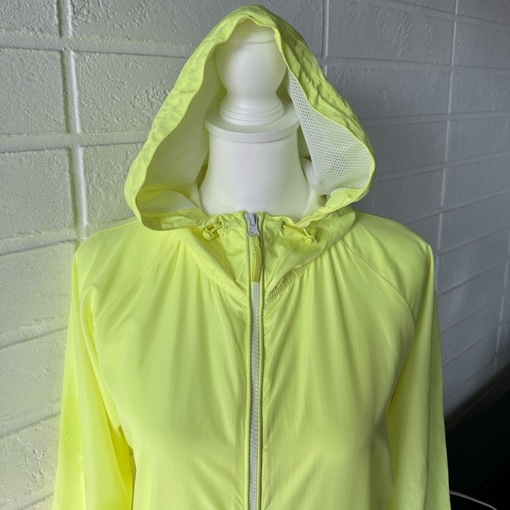 Cotton On Women’s Light Yellow Hooded Windbreaker - Picture 10 of 16